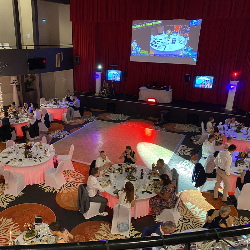 Tables rondes éclairées (2)